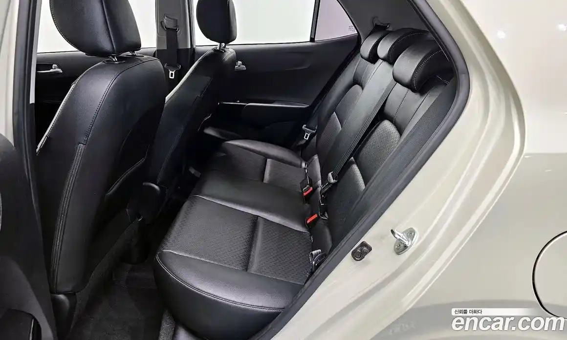 Kia Morning 2017 1.0 Автомат в Москве № 1172470, фото 13