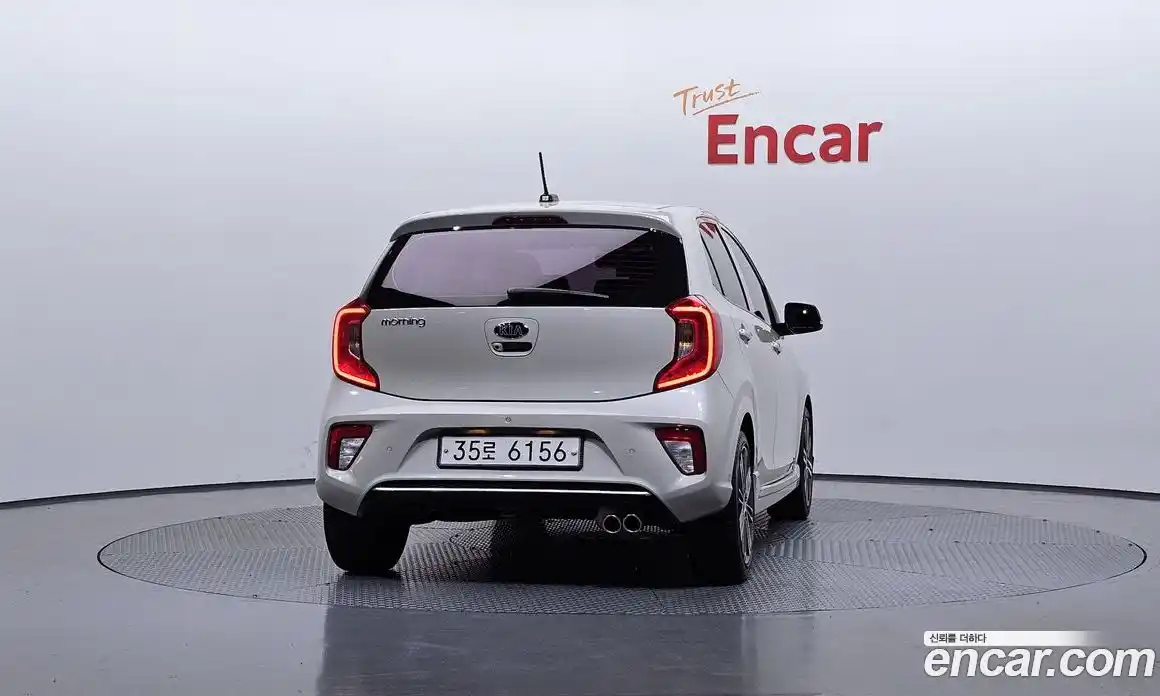 Kia Morning 2017 1.0 Автомат в Москве № 1172470, фото 4