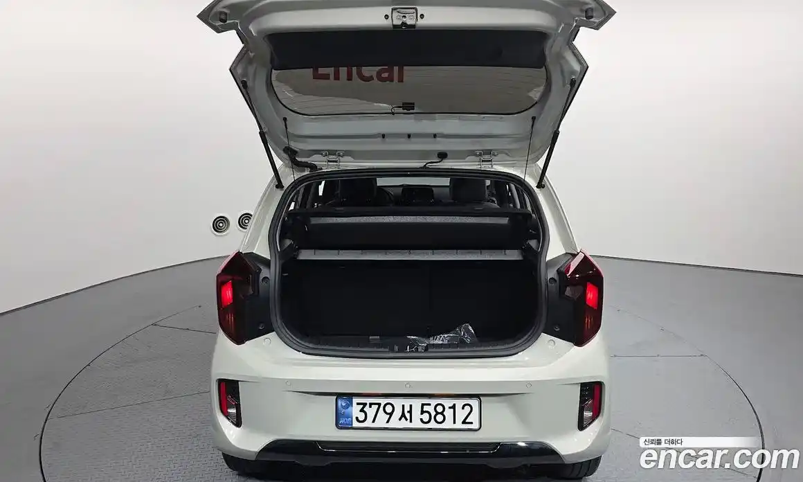 Kia Morning 2023 1.0 Автомат в Москве № 1172508, фото 20