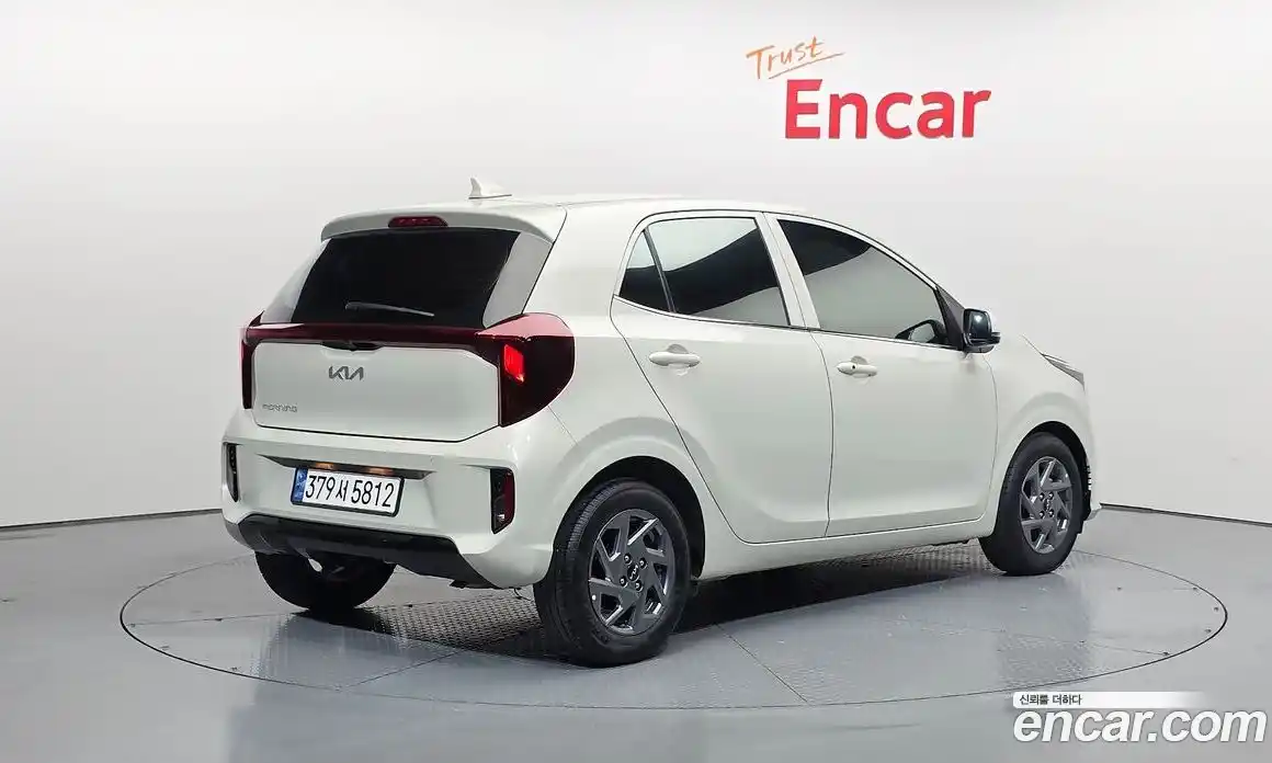 Kia Morning 2023 1.0 Автомат в Москве № 1172508, фото 2