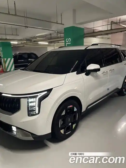 Kia Canival 2025 1.6 Автомат в Москве № 1172524, фото 3