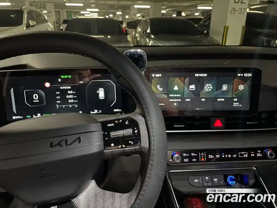 Kia Canival 2025 1.6 Автомат в Москве № 1172524, фото 8