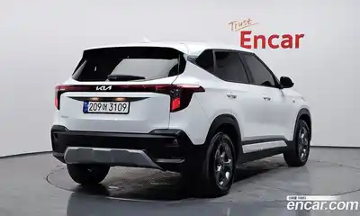 Kia Seltos 2024 2.0 гидро в Москве № 1172535, миниатюра 2