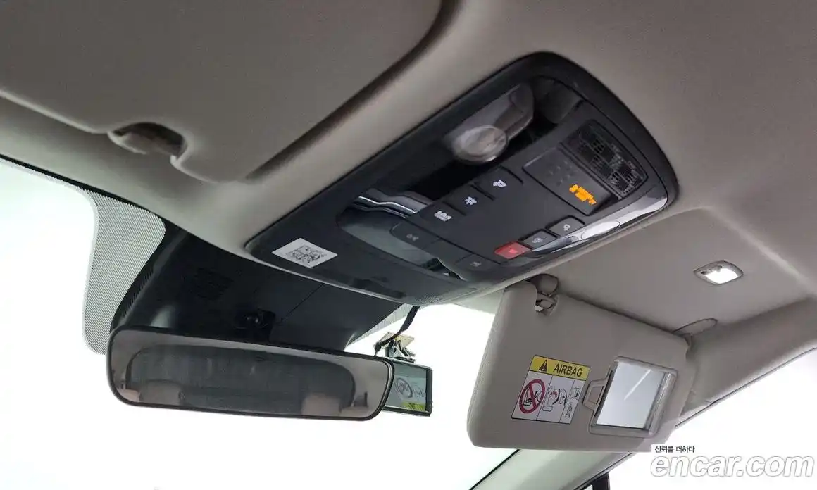 Kia Canival 2024 3.5 Автомат в Москве № 1172567, фото 17