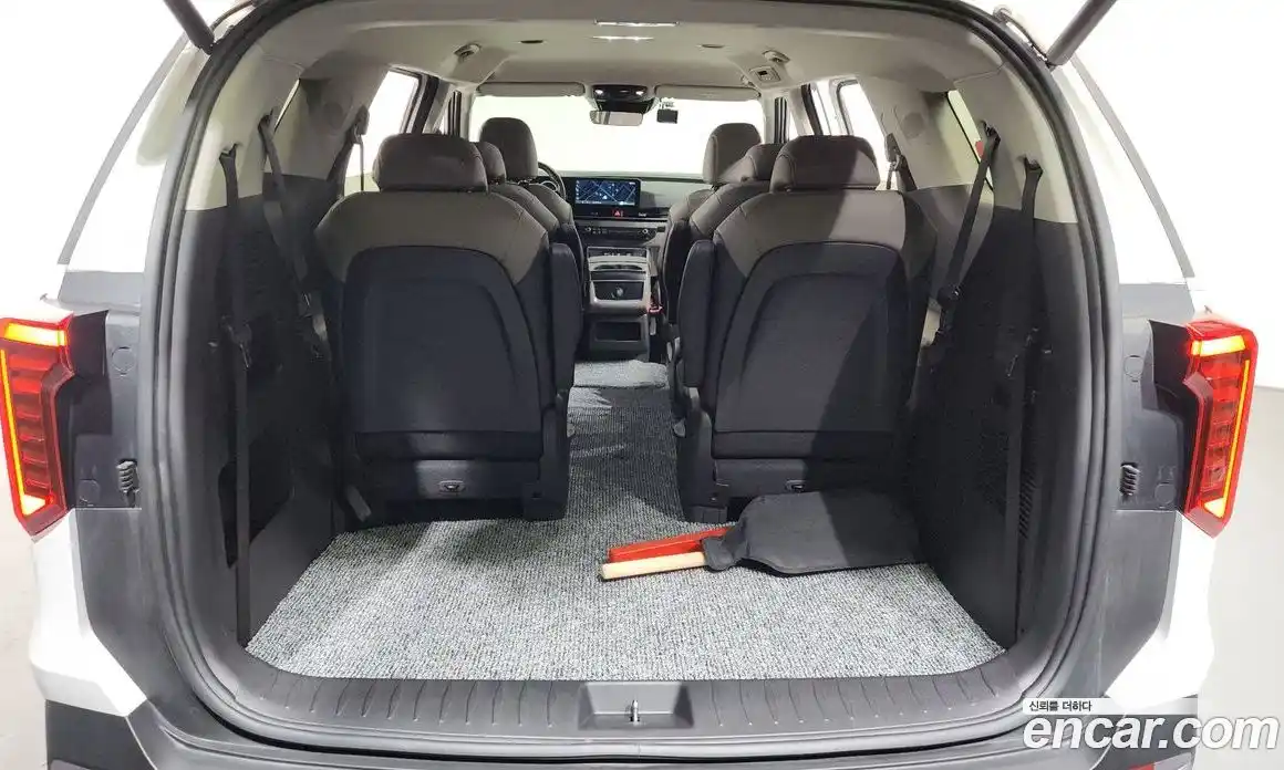 Kia Canival 2024 3.5 Автомат в Москве № 1172567, фото 20