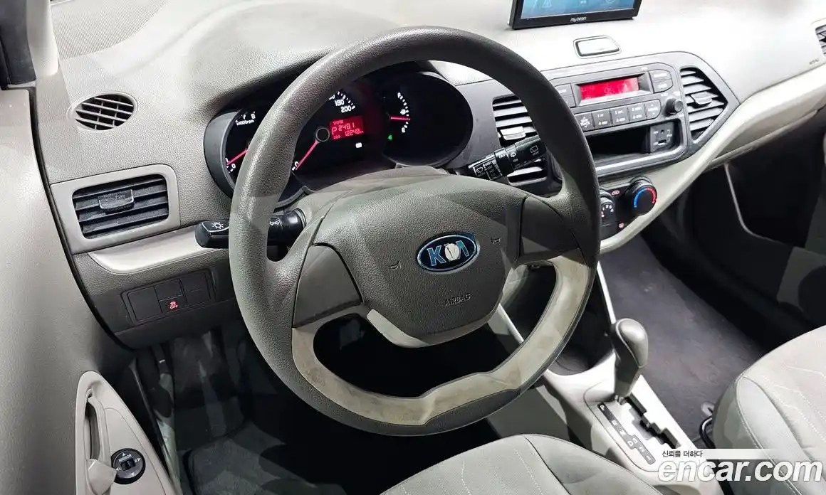 Kia Morning 2014 1.0 Автомат в Москве № 1172580, фото 13