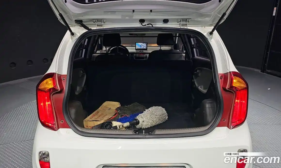 Kia Morning 2014 1.0 Автомат в Москве № 1172580, фото 20