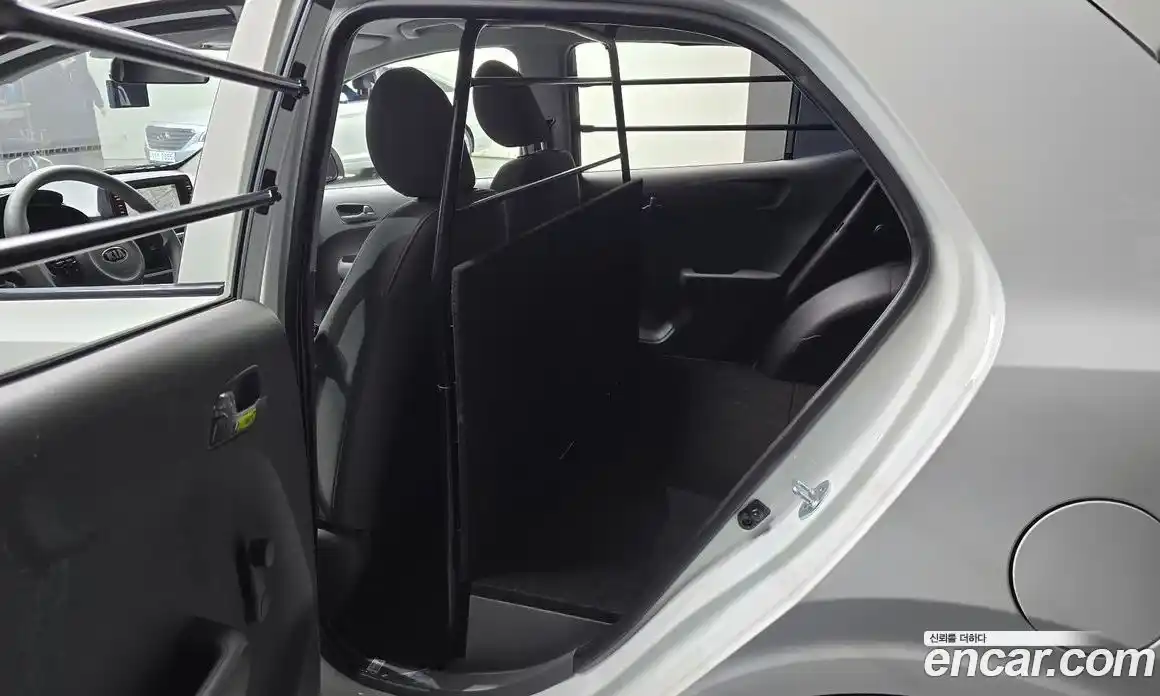 Kia Morning 2021 1.0 Автомат в Москве № 1172585, фото 11