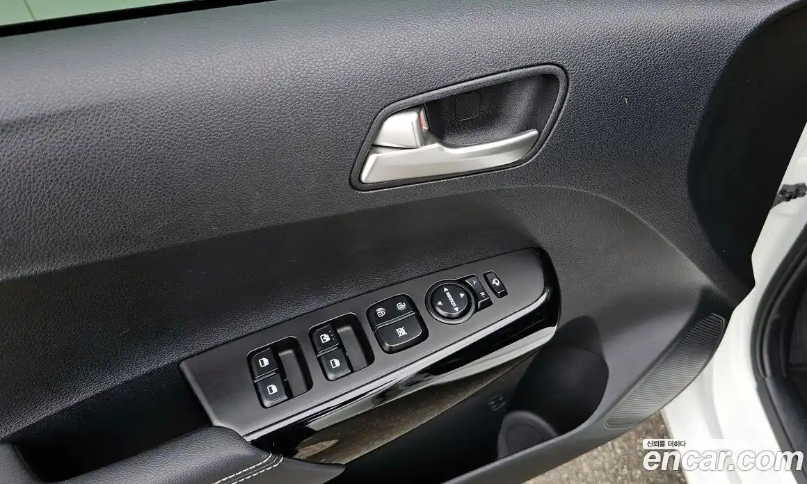 Kia Morning 2023 1.0 Автомат в Москве № 1172606, фото 17