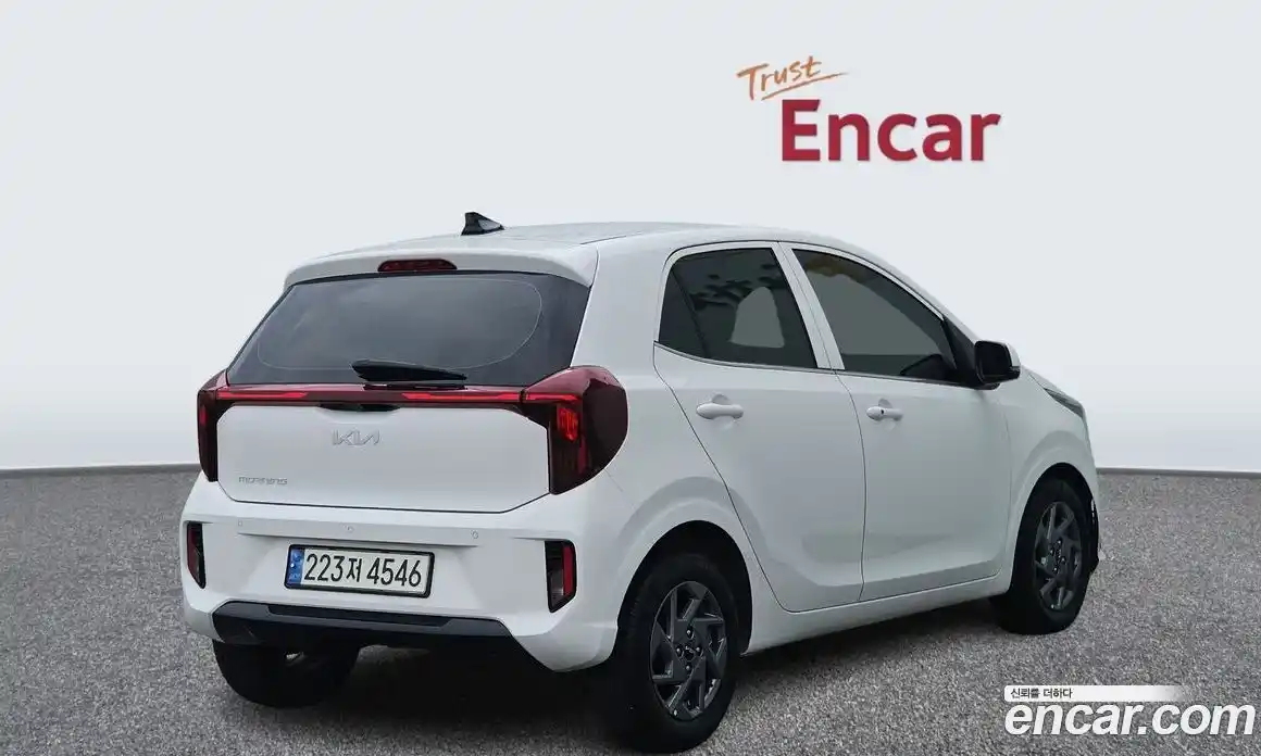 Kia Morning 2023 1.0 Автомат в Москве № 1172606, фото 2