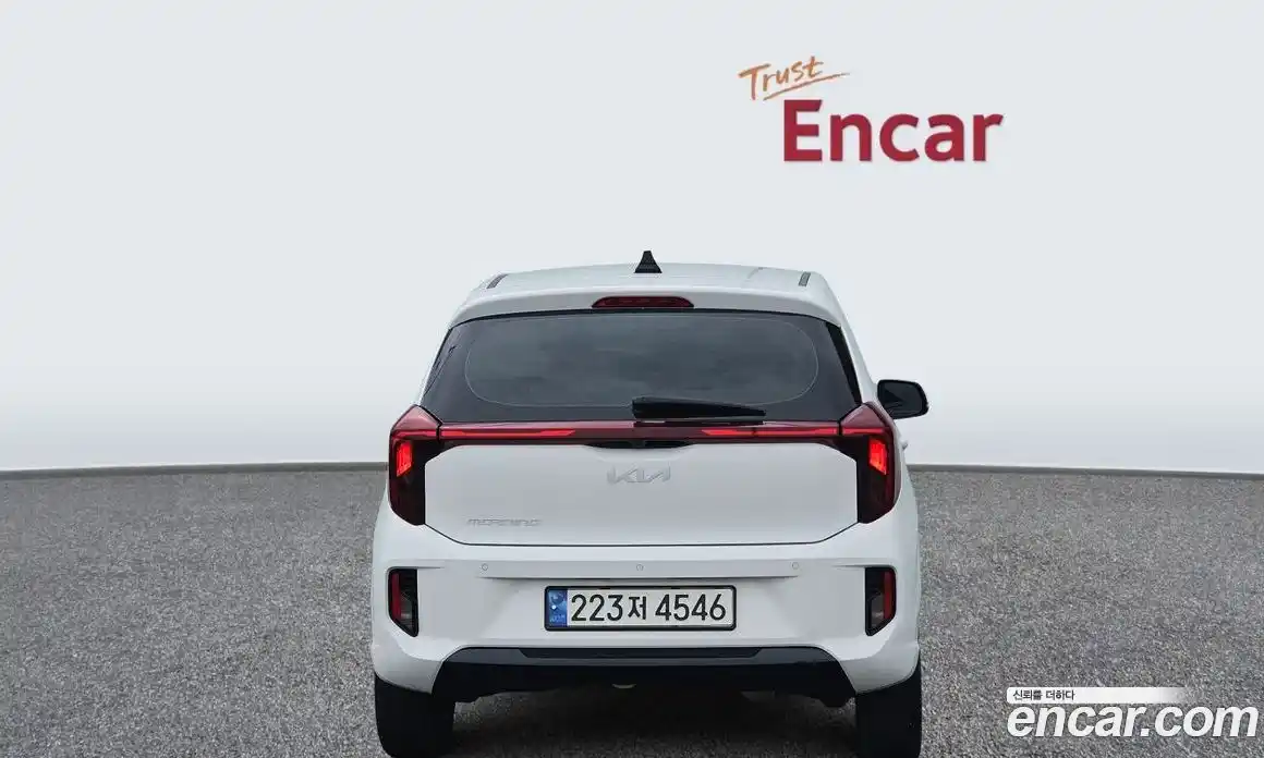 Kia Morning 2023 1.0 Автомат в Москве № 1172606, фото 4