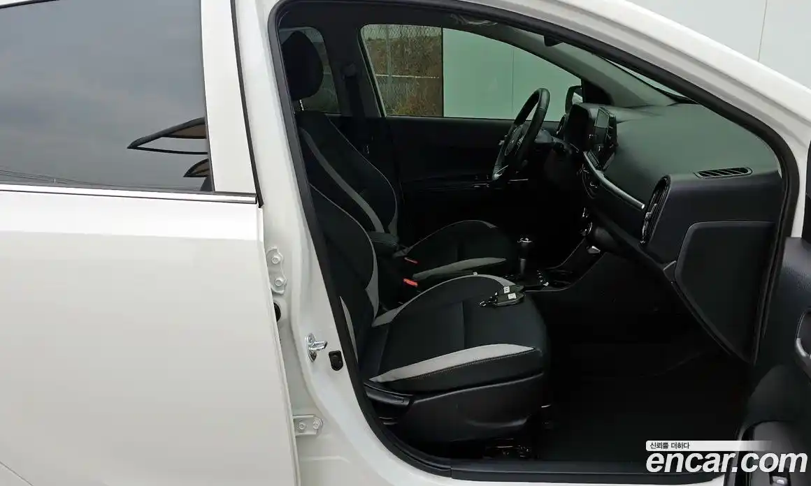 Kia Morning 2023 1.0 Автомат в Москве № 1172606, фото 10