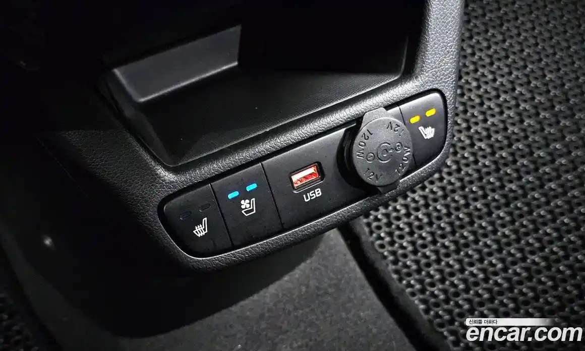 Kia Ray 2023 1.0 Автомат в Москве № 1172622, фото 16