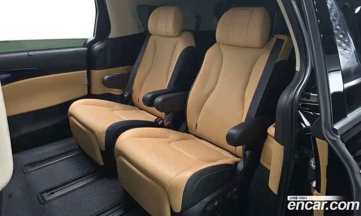 Kia Canival 2022 3.5 гидро в Москве № 1172715, фото 11
