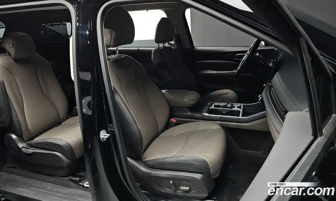 Kia Canival 2025 2.2 Автомат в Москве № 1172855, фото 10