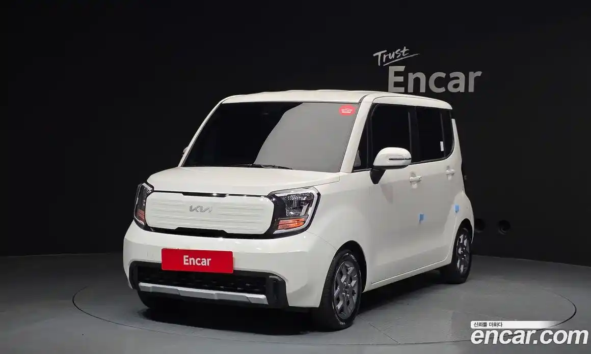 Kia Ray 2023 1.0 Автомат в Москве № 1172895, фото 1