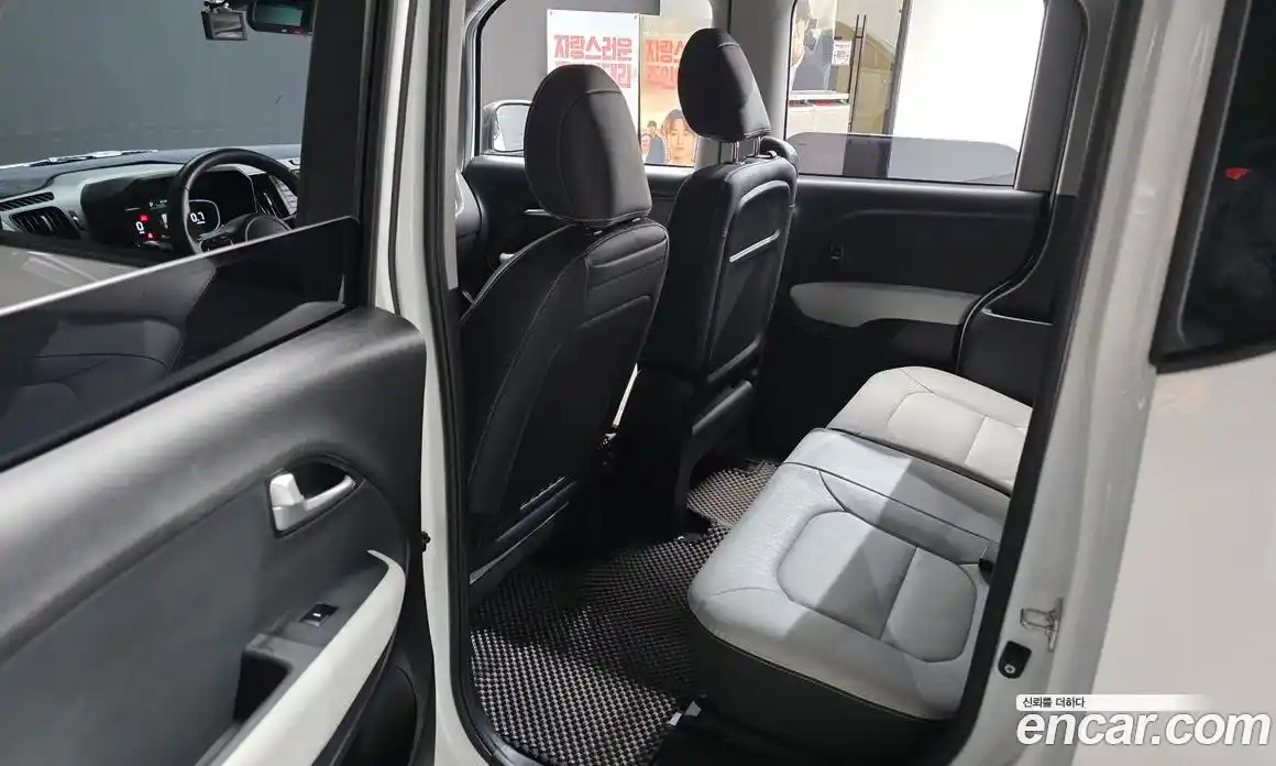 Kia Ray 2023 1.0 Автомат в Москве № 1172895, фото 11