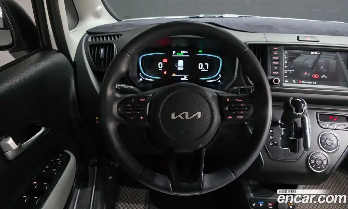 Kia Ray 2023 1.0 Автомат в Москве № 1172895, фото 13