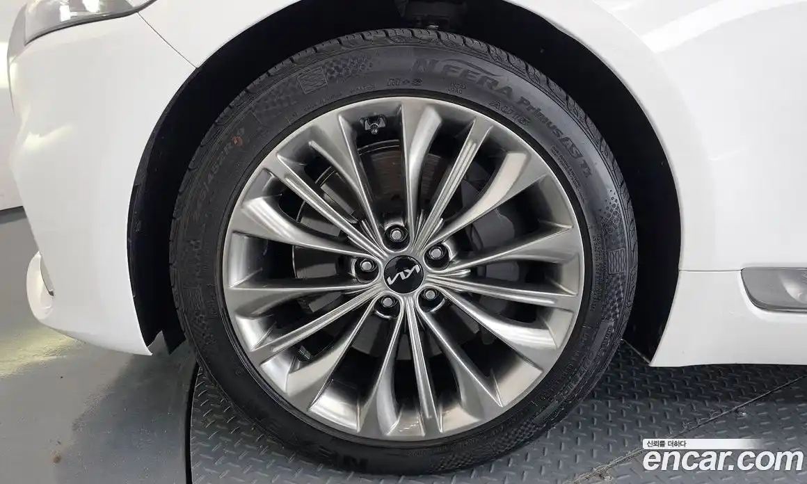 Kia K9 2021 3.8 Автомат в Москве № 1172958, фото 5