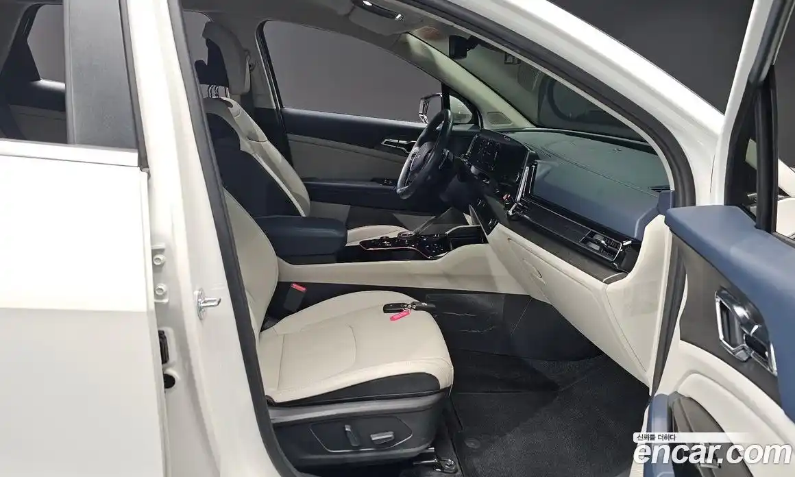 Kia Sportage 2023 1.6 Автомат в Москве № 1172996, фото 10