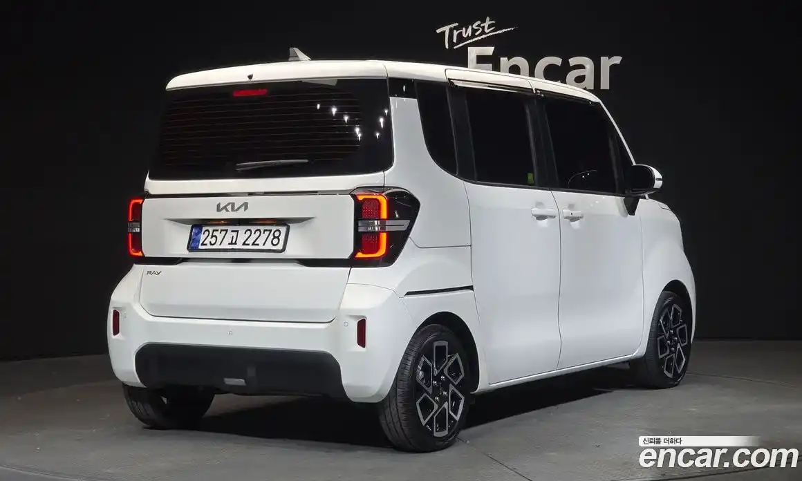 Kia Ray 2024 1.0 Автомат в Москве № 1173023, фото 2