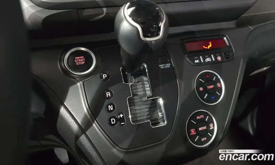 Kia Ray 2024 1.0 Автомат в Москве № 1173023, фото 9