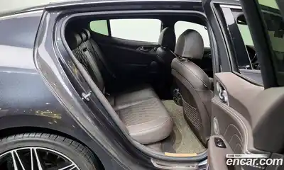 Kia Stinger 2021 3.3 Автомат в Москве № 1173065, миниатюра 12