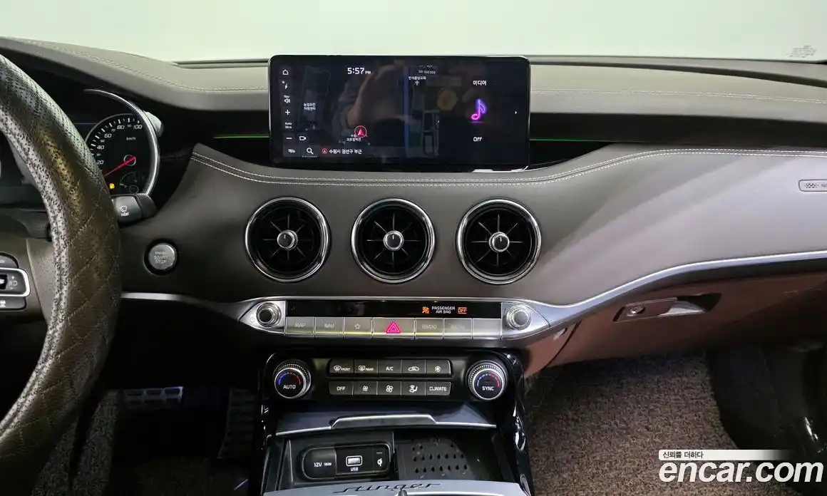 Kia Stinger 2021 3.3 Автомат в Москве № 1173065, фото 14