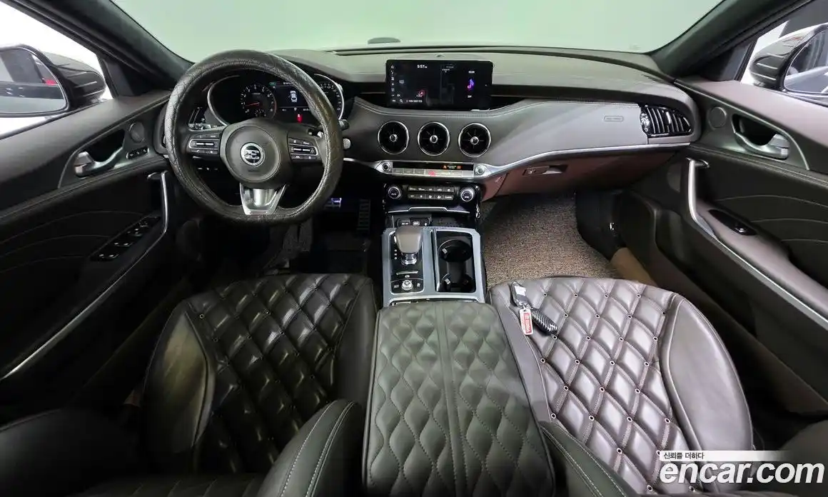 Kia Stinger 2021 3.3 Автомат в Москве № 1173065, фото 7