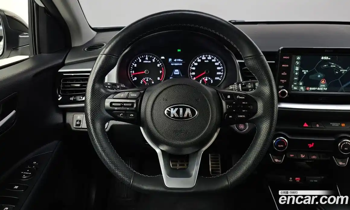 Kia Stonic 2019 1.4 Автомат в Москве № 1173067, фото 12