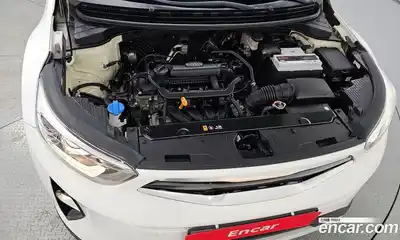 Kia Stonic 2019 1.4 Автомат в Москве № 1173067, миниатюра 5