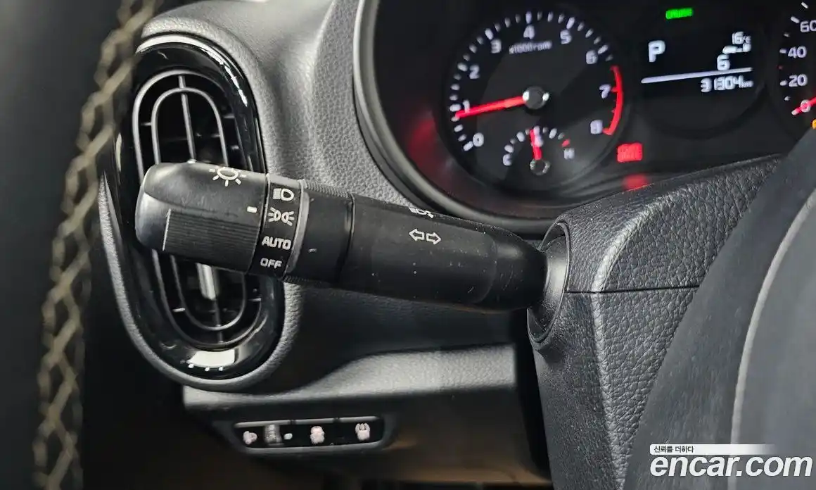 Kia Morning 2017 1.0 Автомат в Москве № 1173097, фото 14