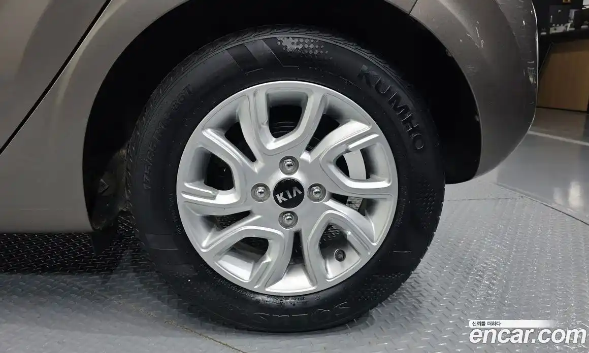 Kia Morning 2017 1.0 Автомат в Москве № 1173097, фото 5