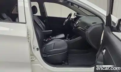 Kia Morning 2014 1.0 Автомат в Москве № 1173129, миниатюра 11