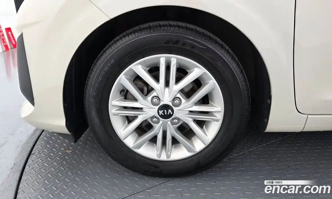 Kia Morning 2021 1.0 Автомат в Москве № 1173142, фото 5