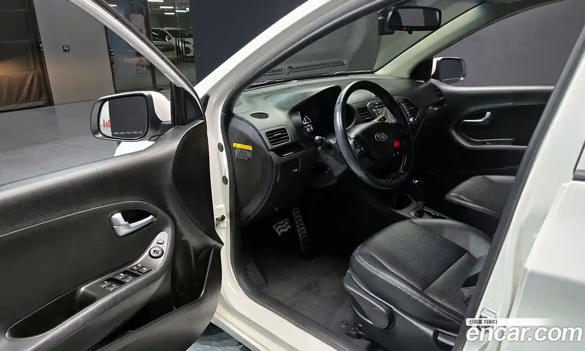 Kia Morning 2014 1.0 Автомат в Москве № 1173157, фото 11