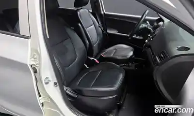 Kia Morning 2014 1.0 Автомат в Москве № 1173157, миниатюра 10