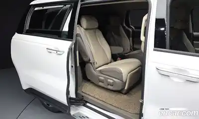 Kia Canival 2021 3.5 гидро в Москве № 1173199, миниатюра 12