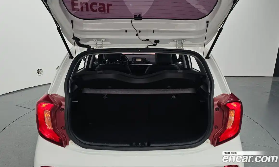 Kia Morning 2018 1.0 Автомат в Москве № 1173233, фото 20