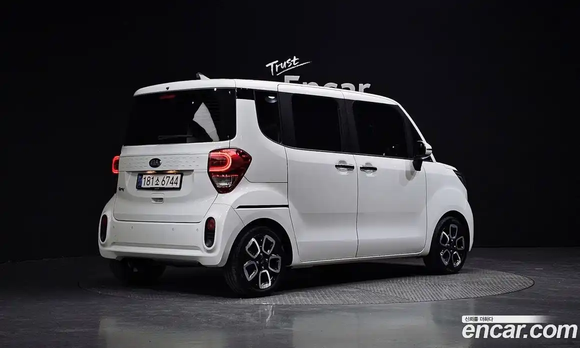 Kia Ray 2021 1.0 Автомат в Москве № 1173244, фото 4