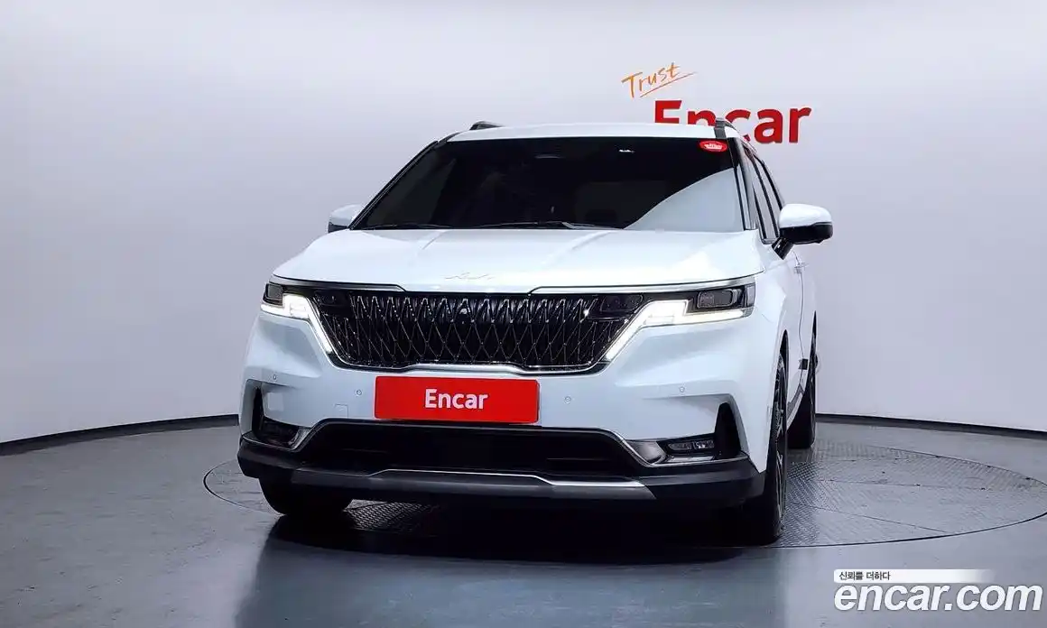 Kia Canival 2023 3.5 Автомат в Москве № 1173264, фото 3