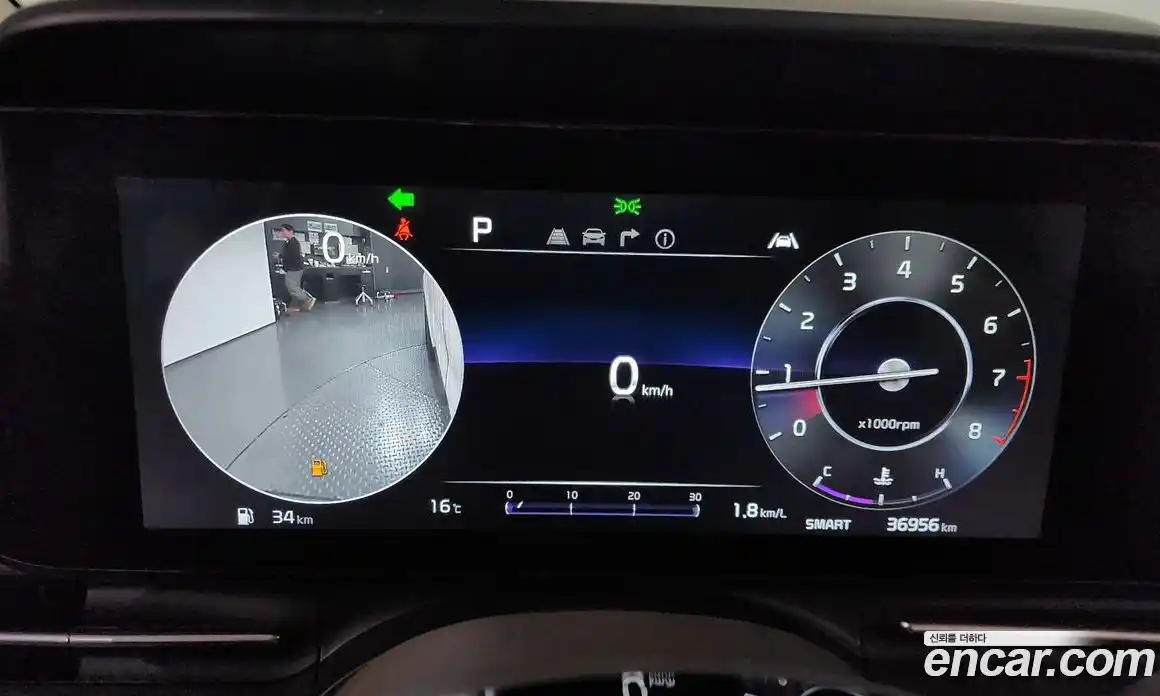 Kia Canival 2023 3.5 Автомат в Москве № 1173264, фото 8