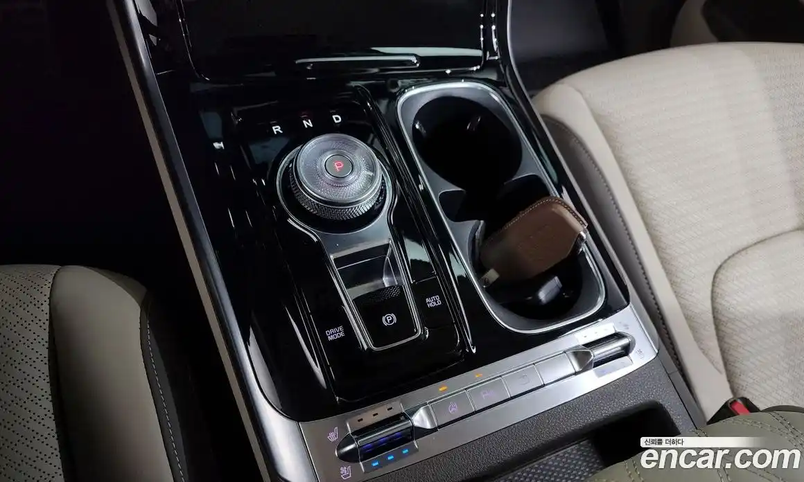 Kia Canival 2023 3.5 Автомат в Москве № 1173264, фото 9