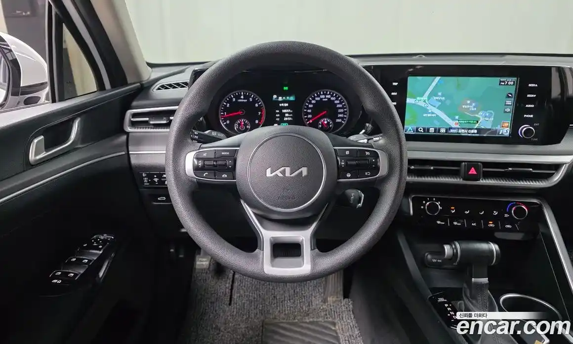 Kia K5 2022 2.0 Автомат в Москве № 1173270, фото 13