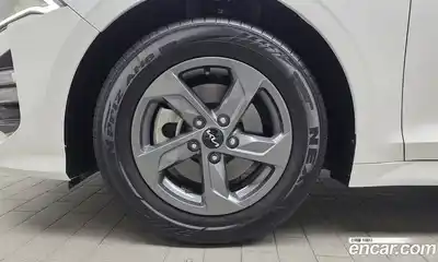 Kia K5 2022 2.0 Автомат в Москве № 1173270, миниатюра 5