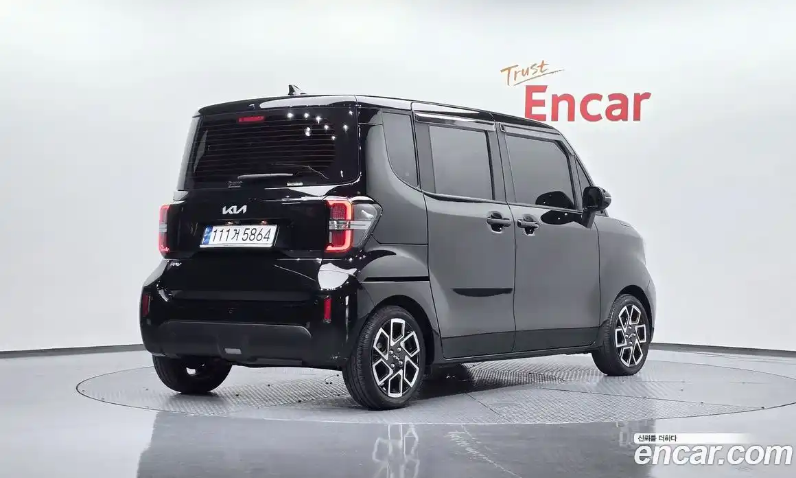 Kia Ray 2023 1.0 Автомат в Москве № 1173295, фото 1