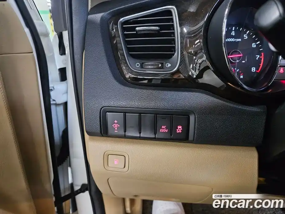 Kia Canival 2020 3.3 Автомат в Москве № 1173314, фото 12