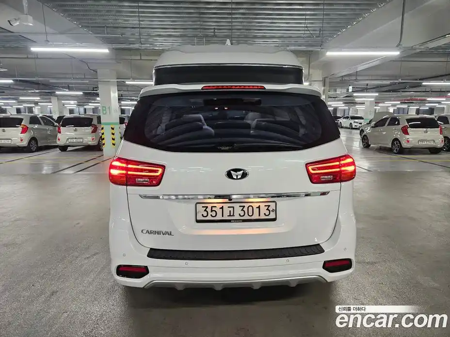 Kia Canival 2020 3.3 Автомат в Москве № 1173314, фото 2