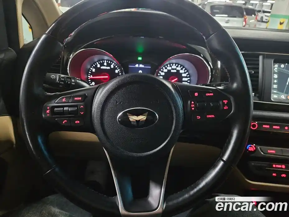 Kia Canival 2020 3.3 Автомат в Москве № 1173314, фото 5