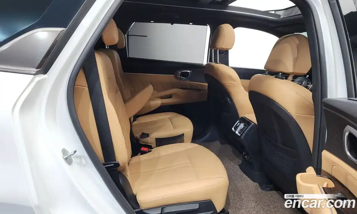 Kia Sorento 2022 1.6 Автомат в Москве № 1173316, фото 12